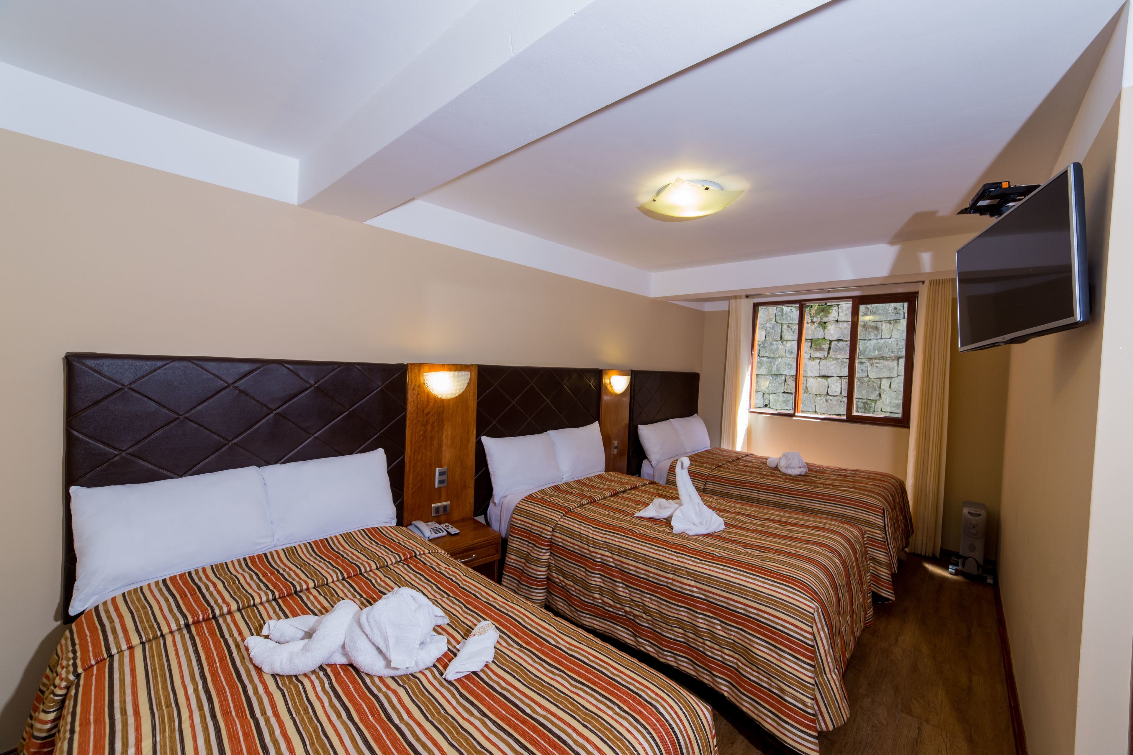 triple room | in-room safe, free wifi, bed sheets