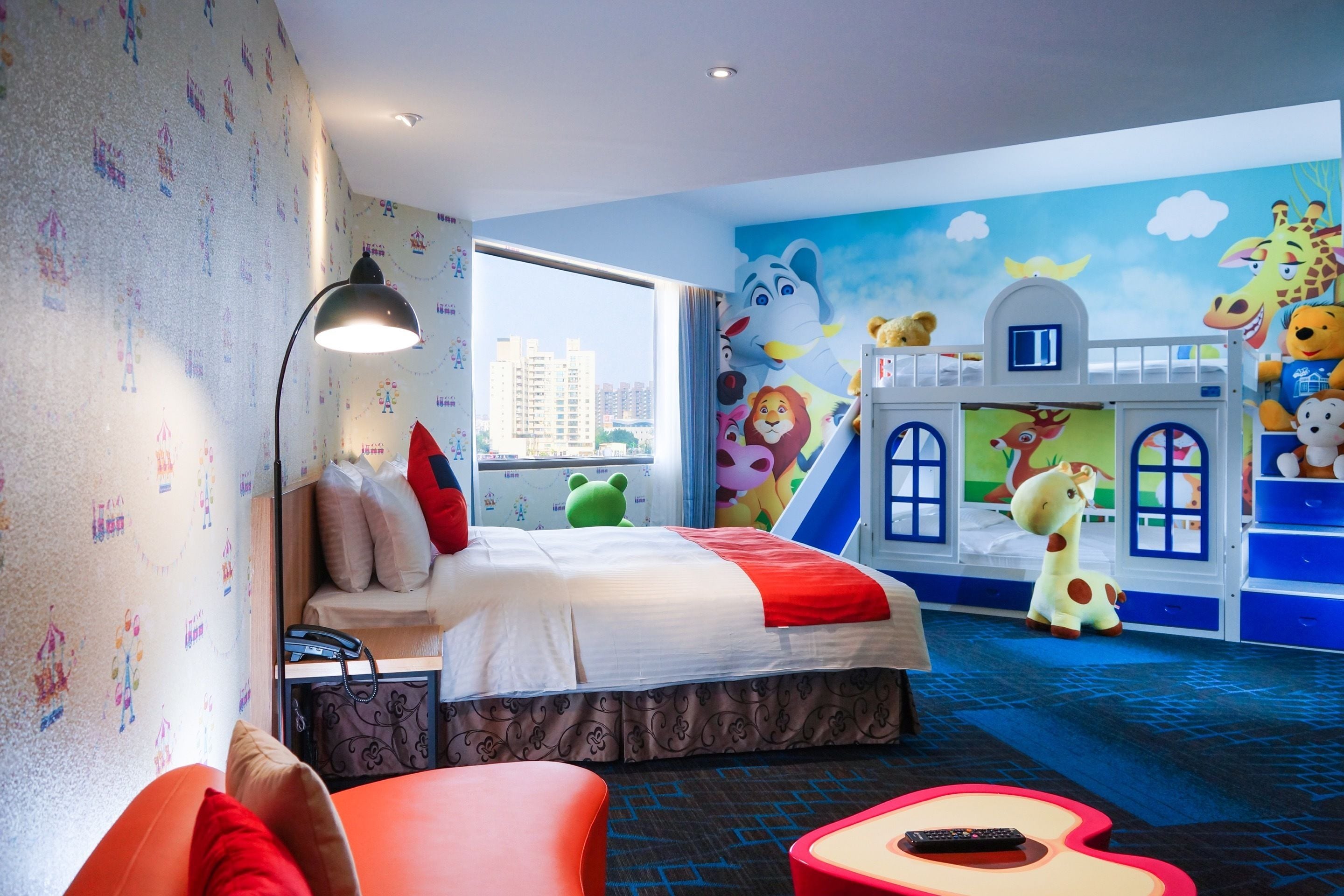 family suite (parent-child theme ) | 1 bedroom, down duvets, in-room safe, desk