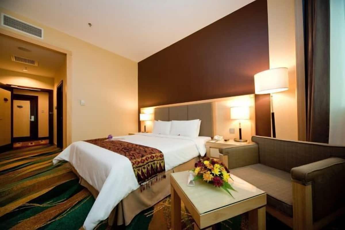 In-room safe, desk, blackout drapes, iron/ironing board