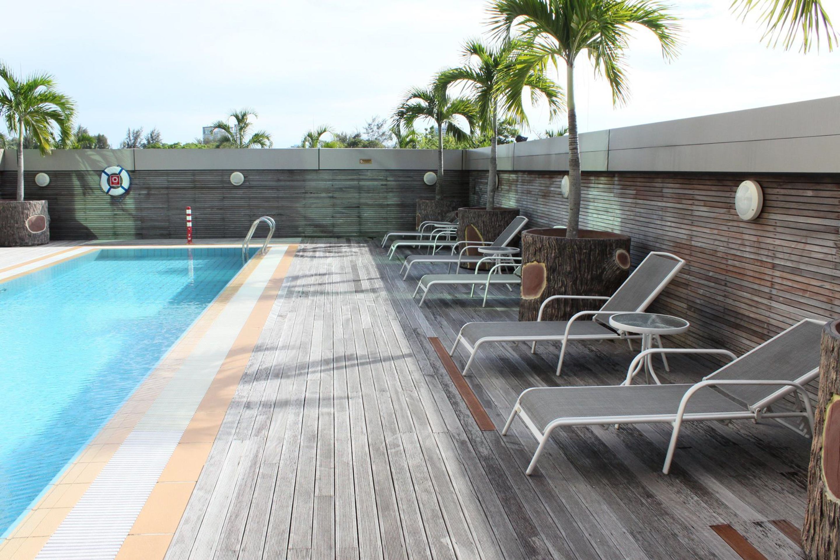 outdoor pool, pool loungers