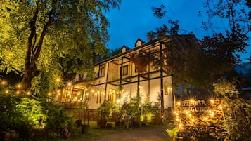 Front of property – evening/night