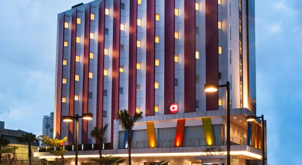 Front of property - Amaris Hotel Pluit - Jakarta - CHSE Certified (Jakarta)