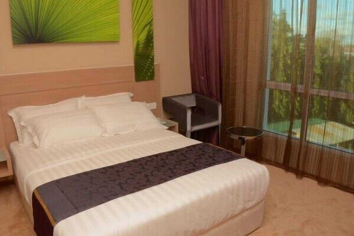 Superior Double | In-room safe, desk, iron/ironing board, rollaway beds (surcharge)