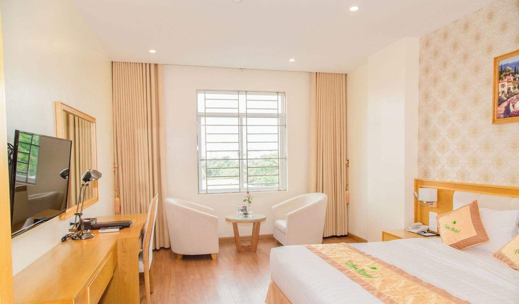 1 bedroom, premium bedding, memory-foam beds, minibar