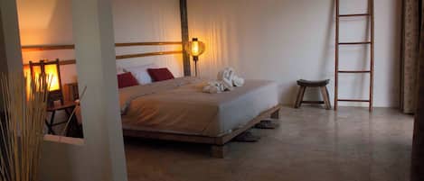 Standard Room | Premium bedding, minibar, in-room safe, individually decorated