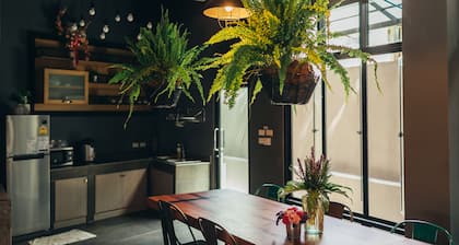 Srisuksant Square - Hostel