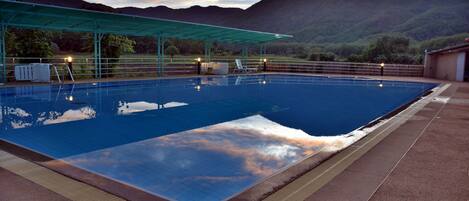 Alberca al aire libre