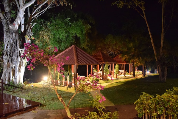 Breakfast, lunch and dinner served  - Kaeo Fa Sai Resort (Chiang Rai)