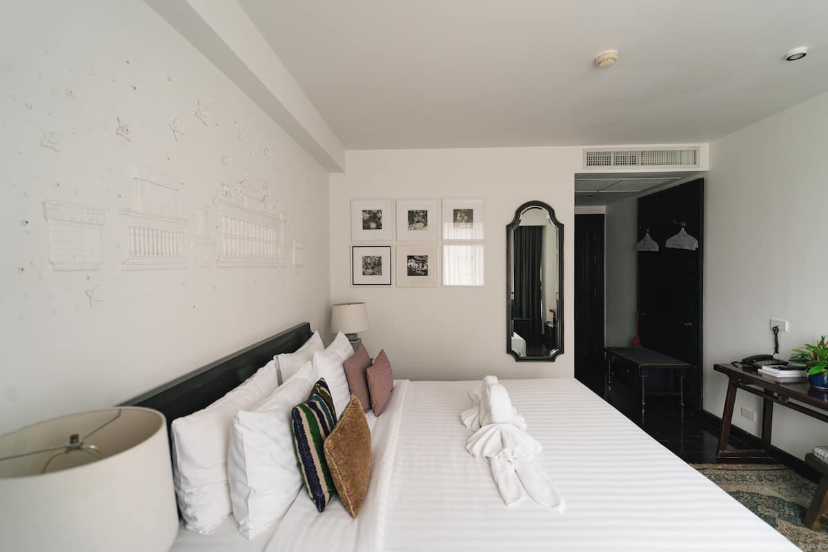 Minibar, in-room safe, desk, blackout drapes