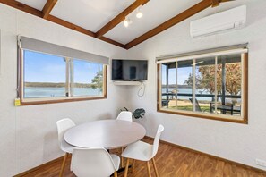 Living area - Ingenia Holidays Bermagui (Wallaga Lake)