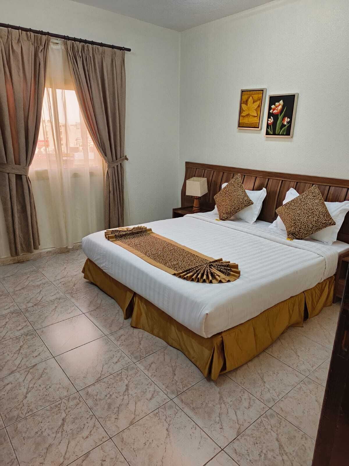 Een gratis minibar, een strijkplank/strijkijzer, gratis wifi