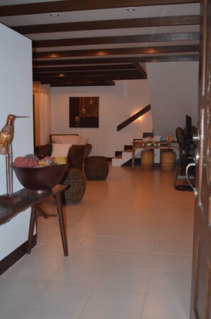 Interior detail - Seahorse Villa (Puerto Galera)