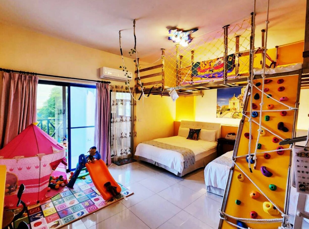 Signature Villa | Premium bedding, down comforters, pillowtop beds, individually decorated