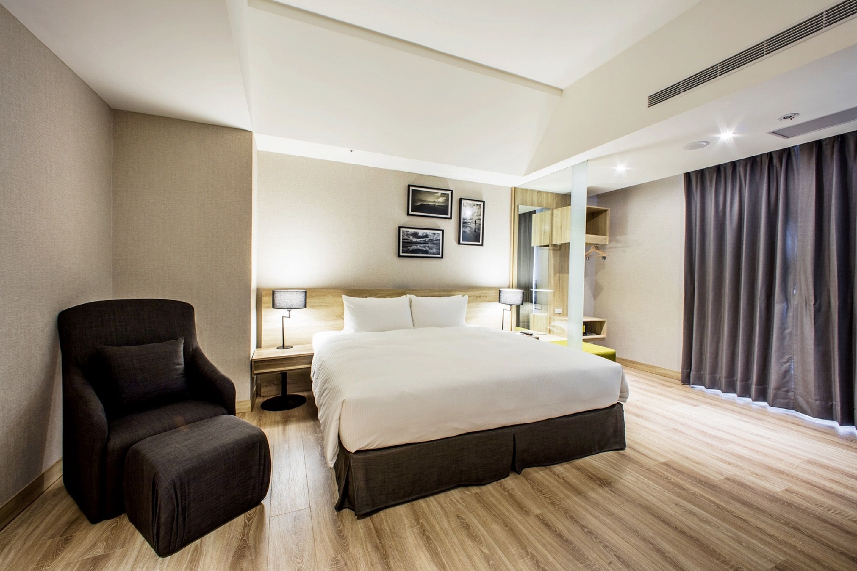 superior double room, 1 king bed | premium bedding, down duvets, in-room safe, desk