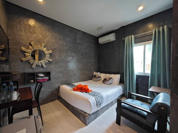 Superior Room, Garden View | Minibar, in-room safe, desk, free WiFi - La Chambre at Lanta (Ko Lanta)
