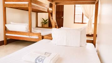 Basic Shared Dormitory | Bed sheets