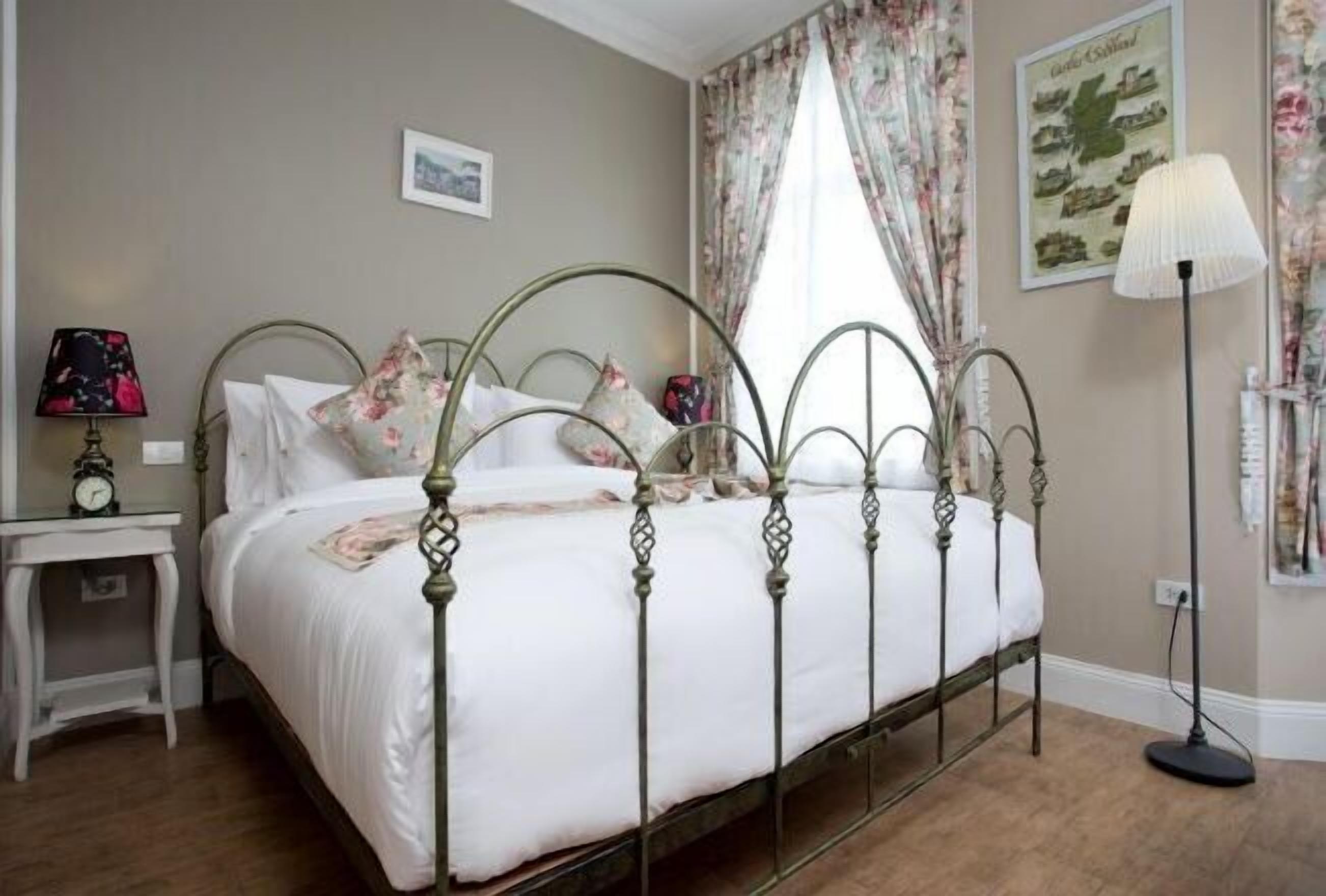 Minibar, in-room safe, individually furnished, desk