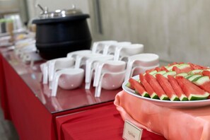 Buffet breakfast for a fee - Baguss Hotel and Serviced Apartment (Johor Bahru)