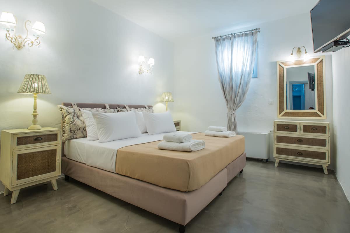 Villa, alberca privada (master) | Ropa de cama de alta calidad y caja de seguridad en la habitación