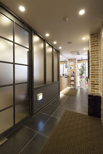 Hotel Gray