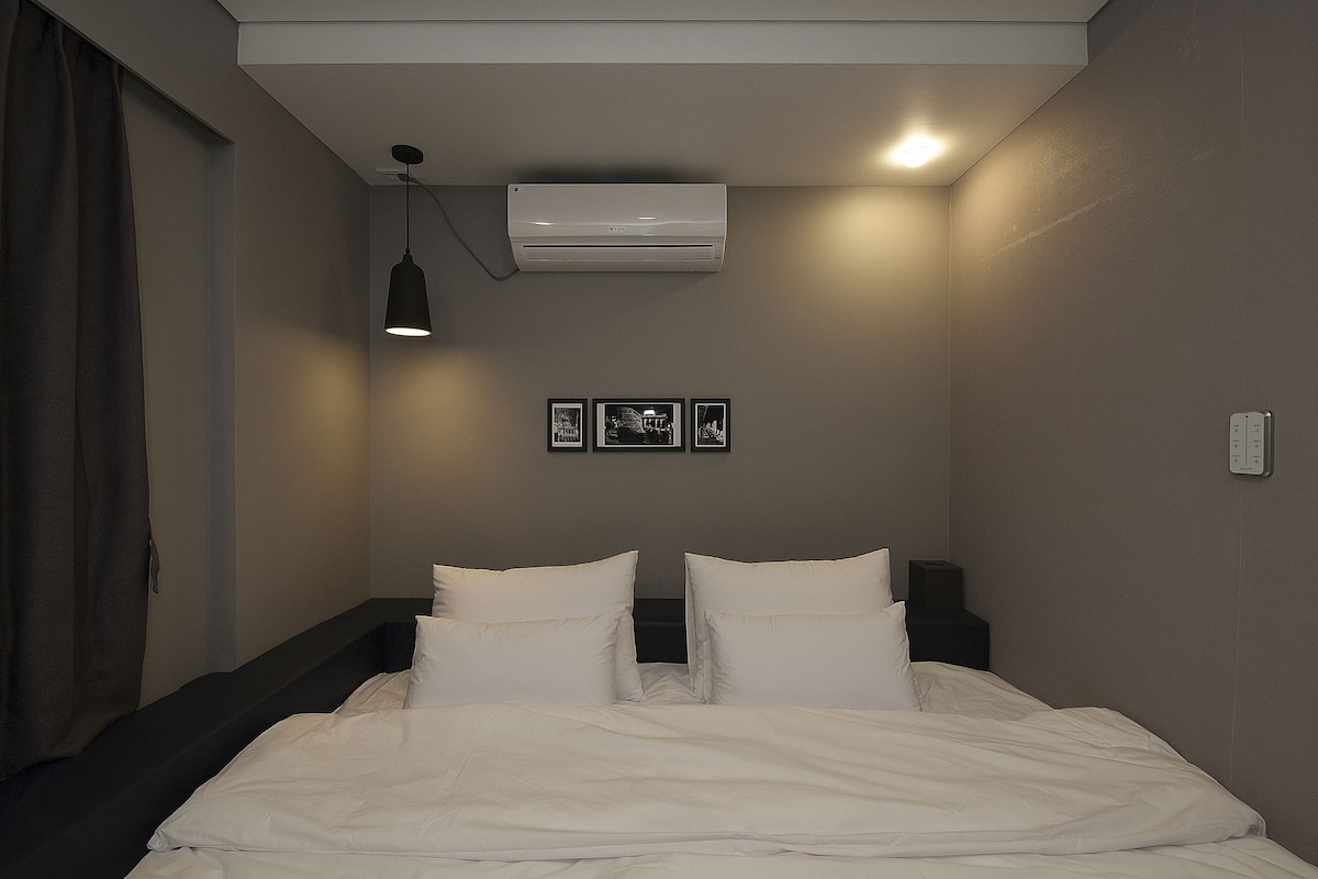 Standard Double Room | Soundproofing, free WiFi, bed sheets