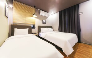 Soundproofing, free WiFi, bed sheets - Hotel Gray (Busan)