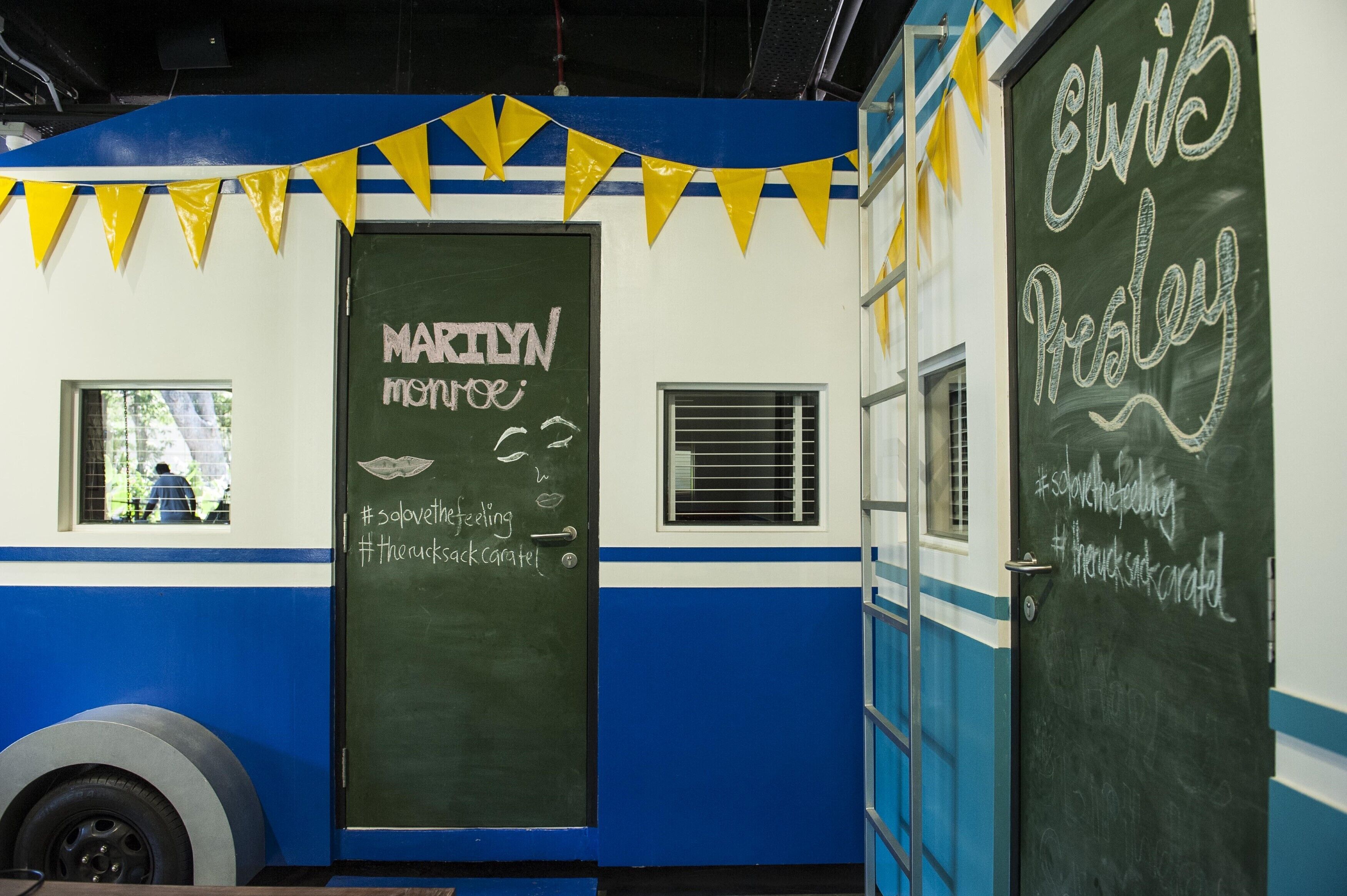 caravan deluxe (no view/window) | in-room safe, desk, iron/ironing board, free wifi