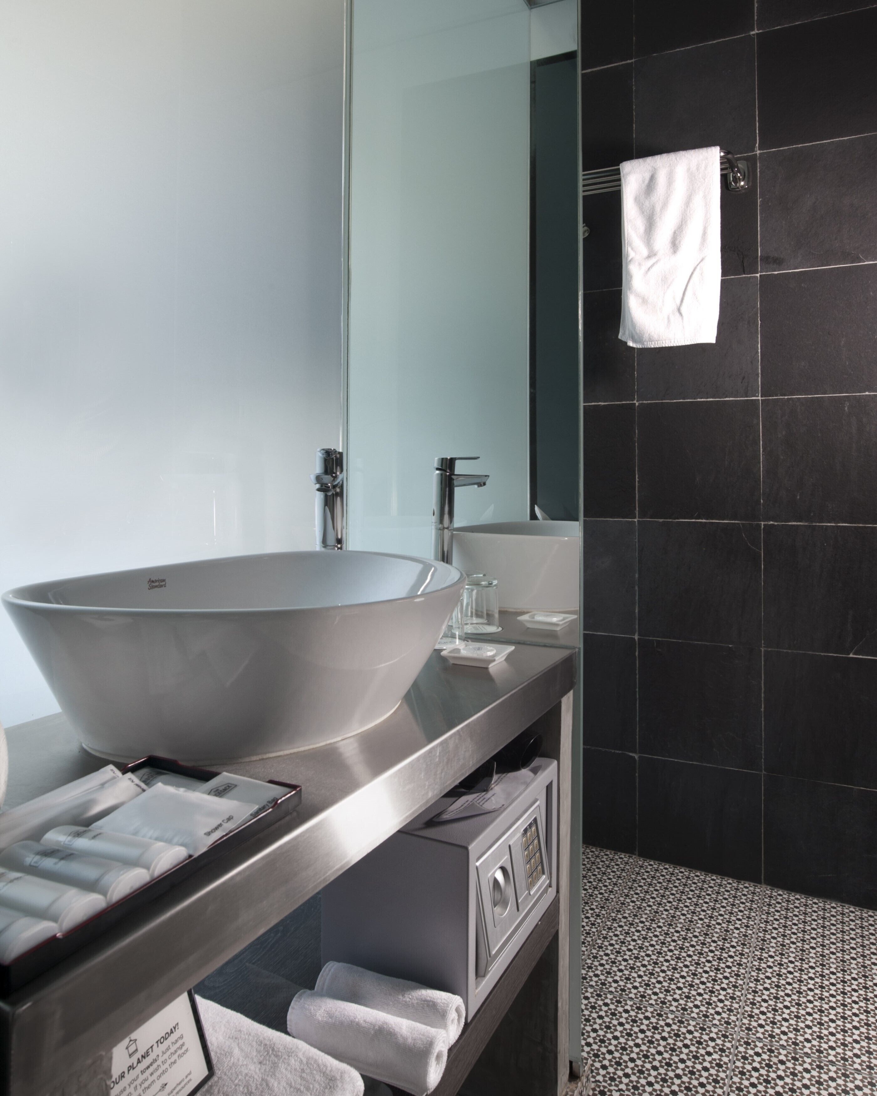 shower, free toiletries, hair dryer, slippers