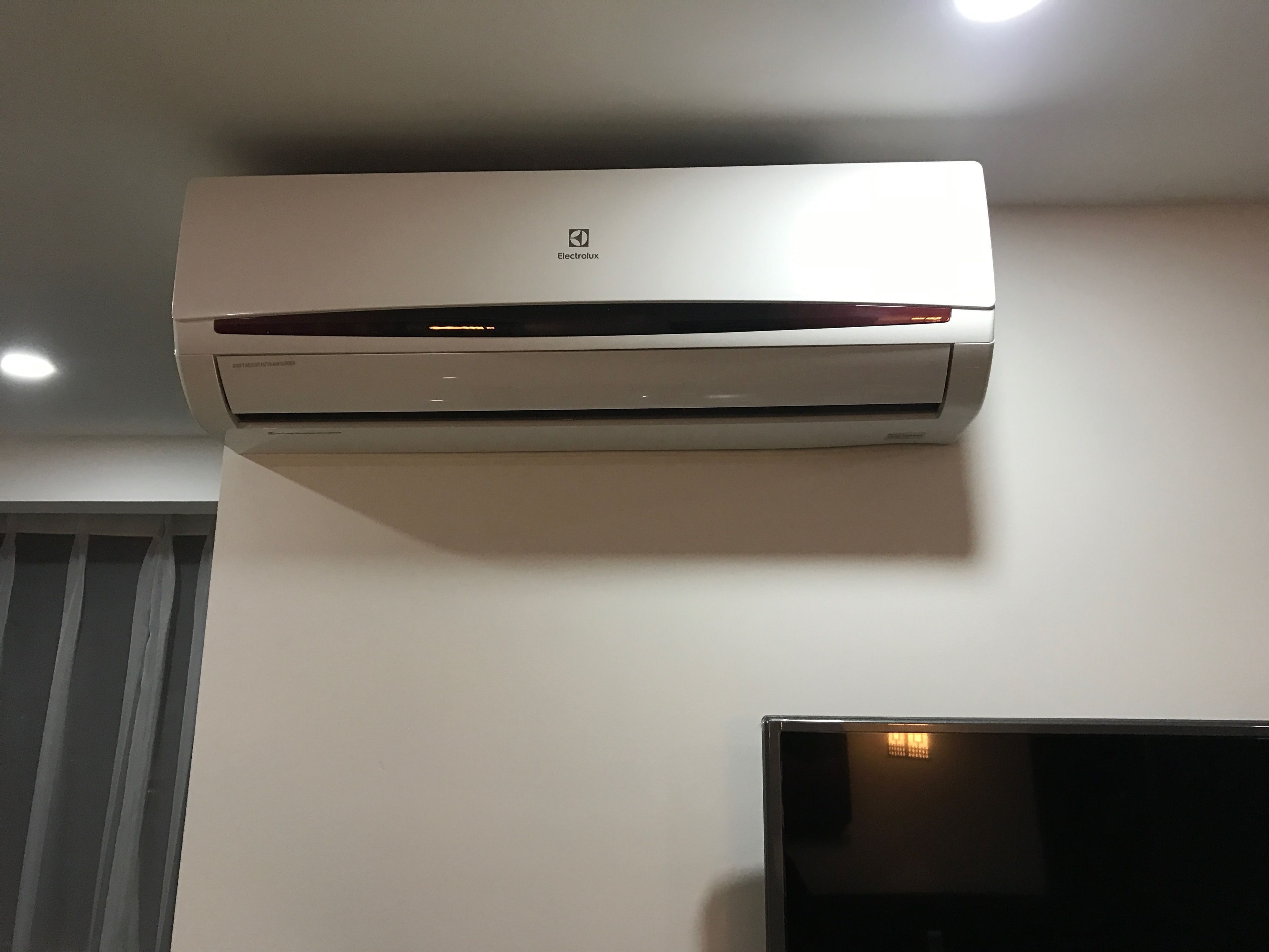 minibar, in-room safe, desk, blackout curtains