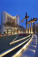 住宿正面 (夜晚)