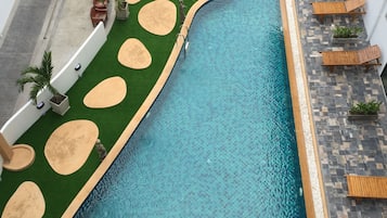 Outdoor pool, pool loungers