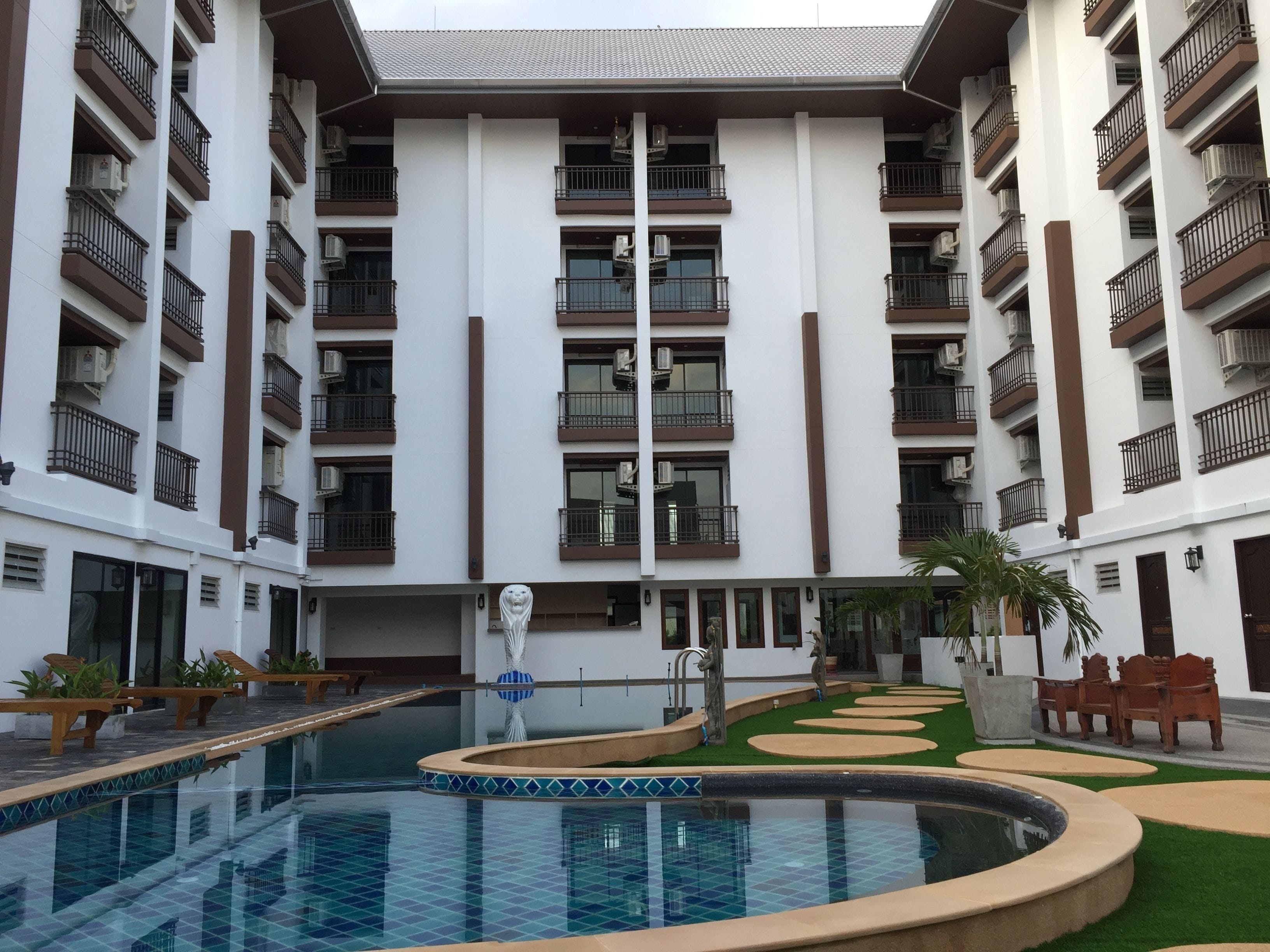 Outdoor pool, sun loungers