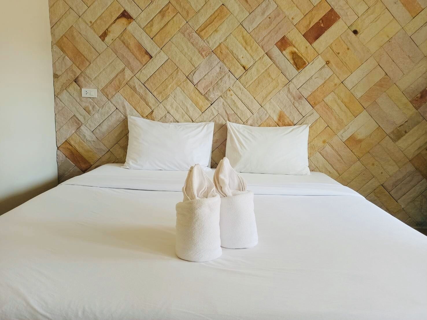 tower double room | minibar, desk, soundproofing, free wifi