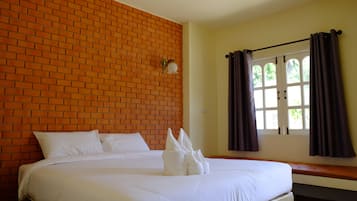 Villa Double Room | Minibar, desk, soundproofing, free WiFi