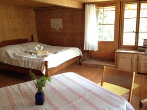 Basic Double Room, Shared Bathroom