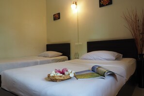 Standard Room | Free WiFi - Phutawan Kan Resort (Kanchanaburi)