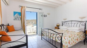 Dobbeltrom | Safe på rommet, strykejern/-brett, wi-fi (inkludert) og sengetøy