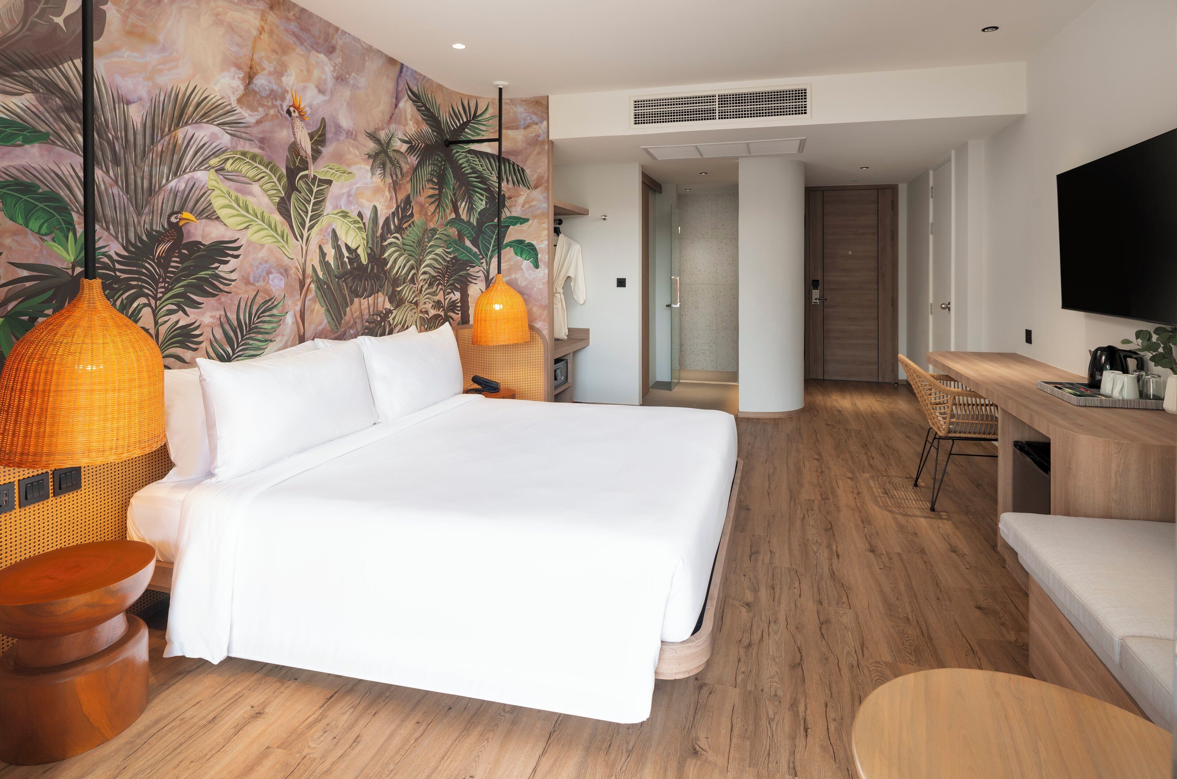 Deluxe Room, 1 King Bed, Terrace | Premium bedding, in-room safe, desk, laptop workspace