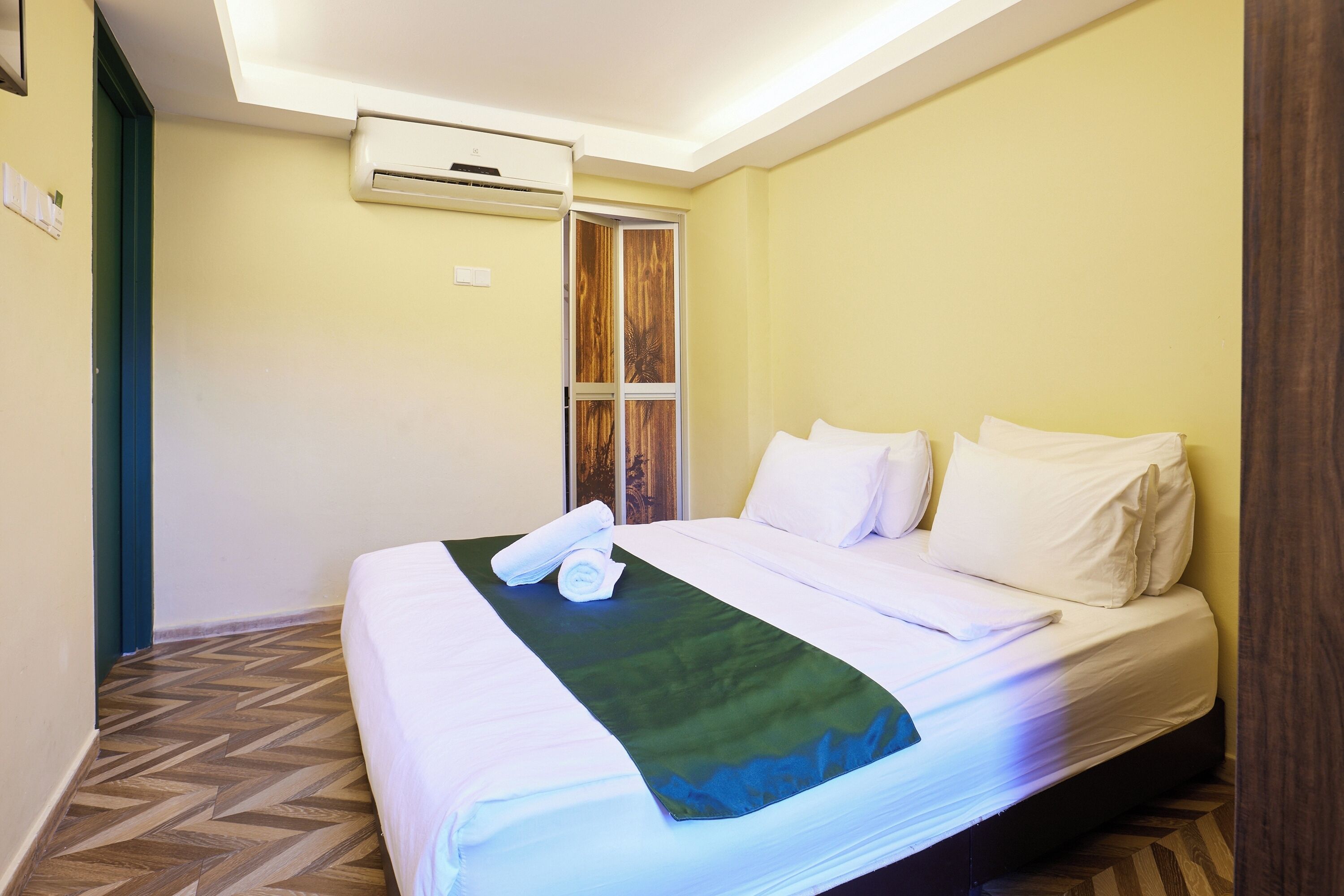 Photo - Fast Hotel Setapak Near Tunku Abdul Rahman UMT KL