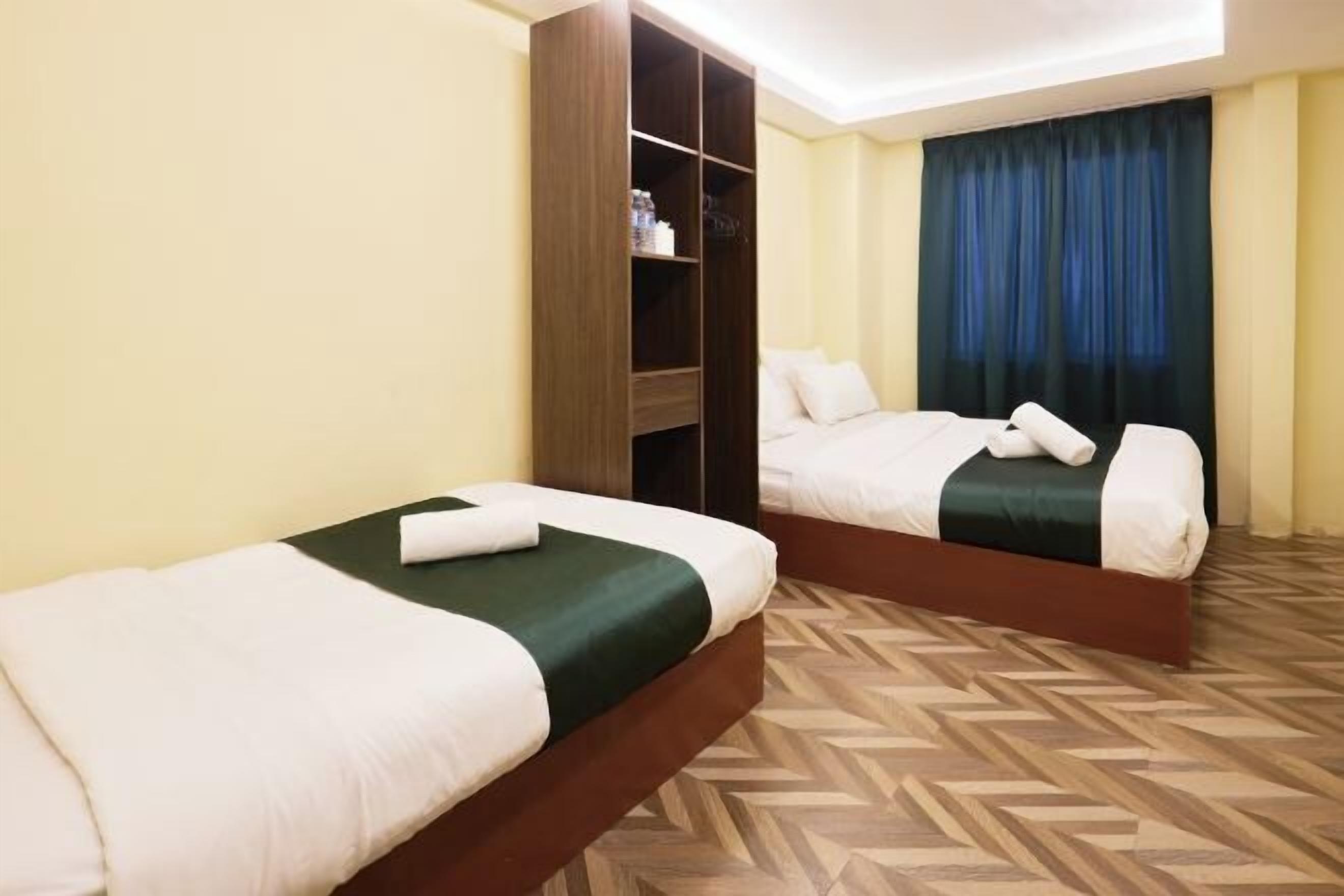 Meja kerja, setrika/meja setrika, Wi-Fi gratis, dan seprai linen