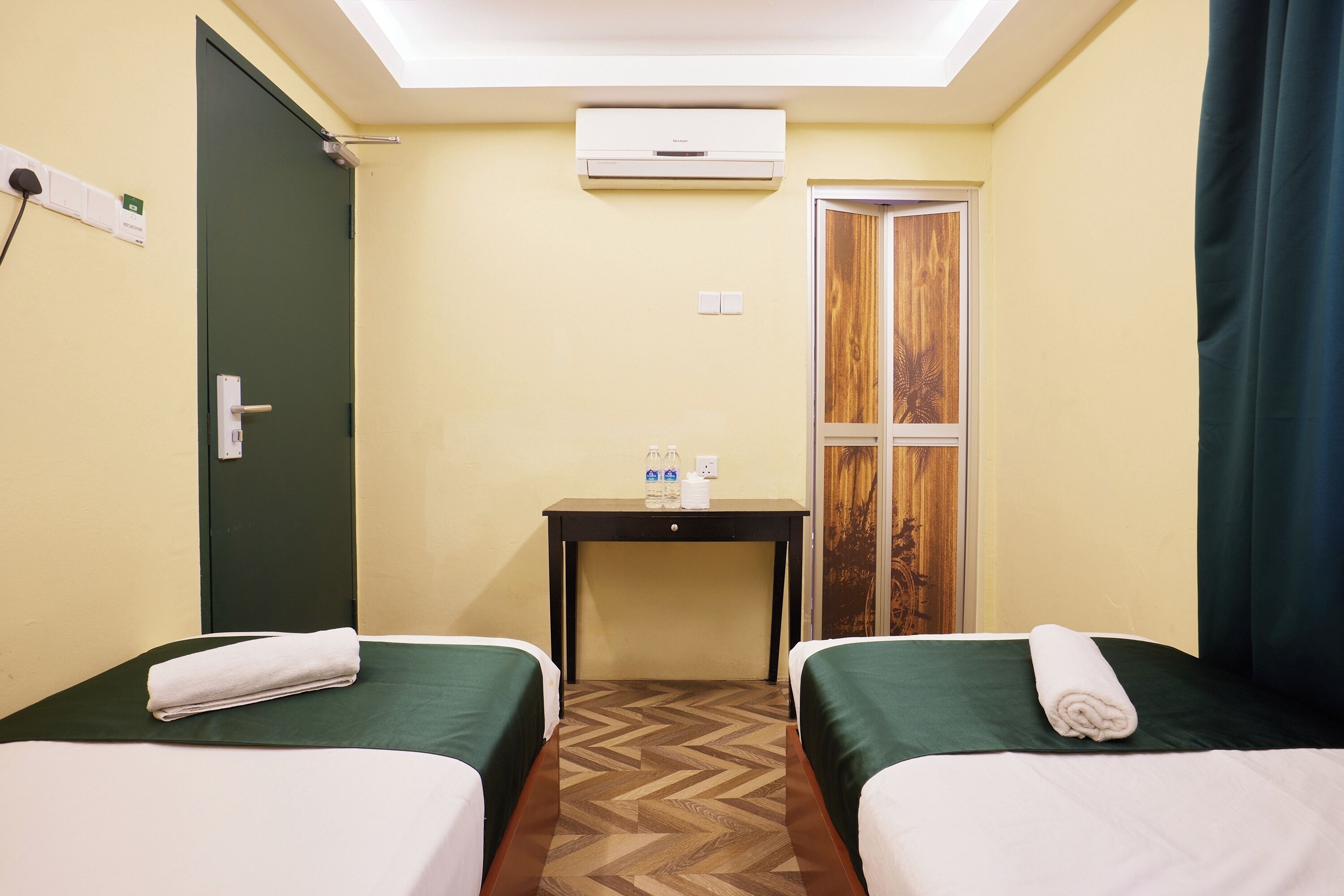 Photo - Fast Hotel Setapak Near Tunku Abdul Rahman UMT KL