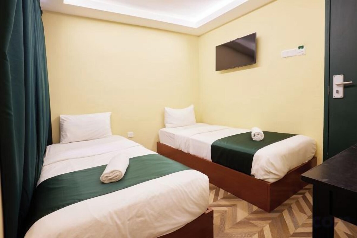 Desk, WiFi (free), bed sheets