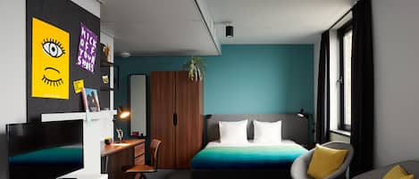 1 bedroom, desk, free WiFi, bed sheets