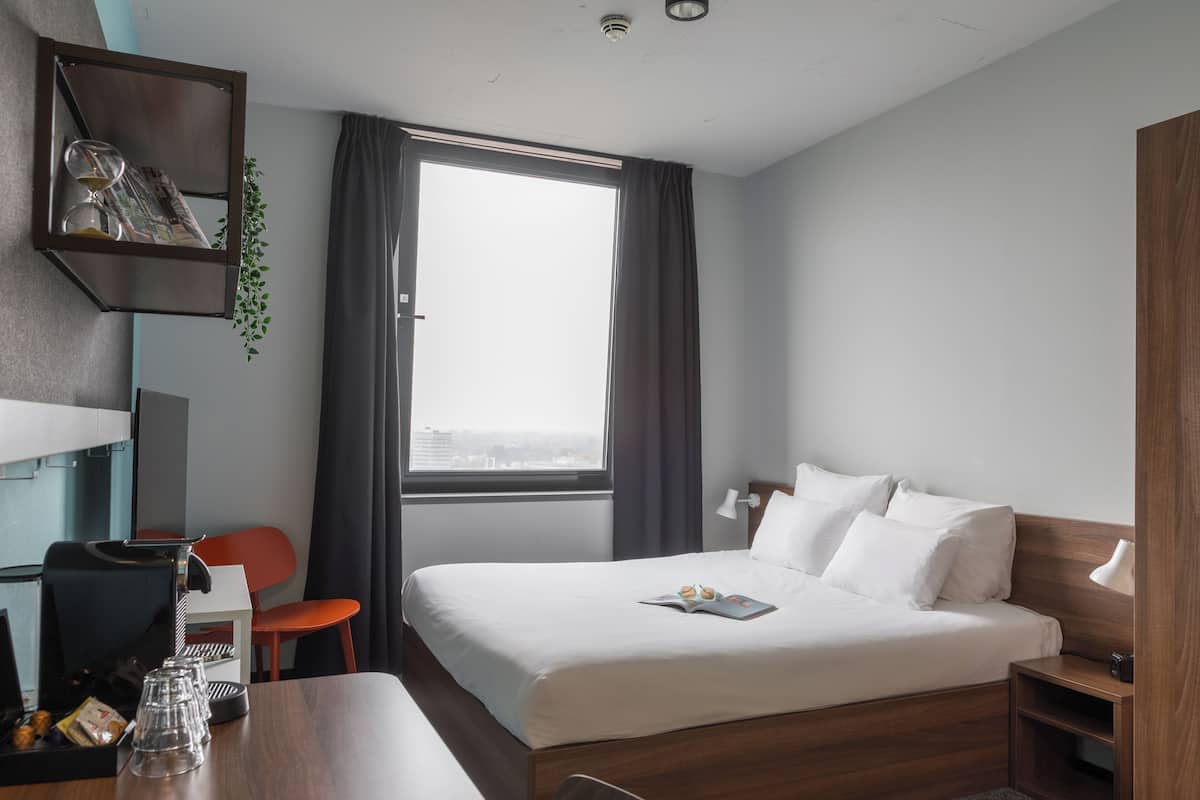 Standard Double Room | 1 bedroom, desk, free WiFi, bed sheets