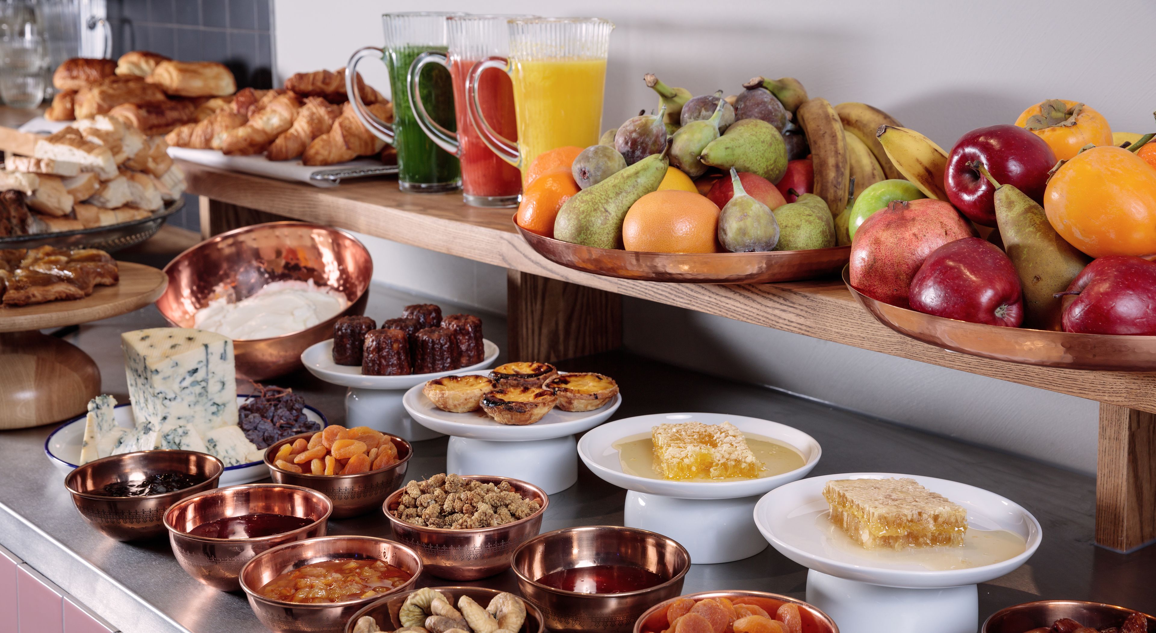 breakfast, lunch, dinner served; mediterranean cuisine