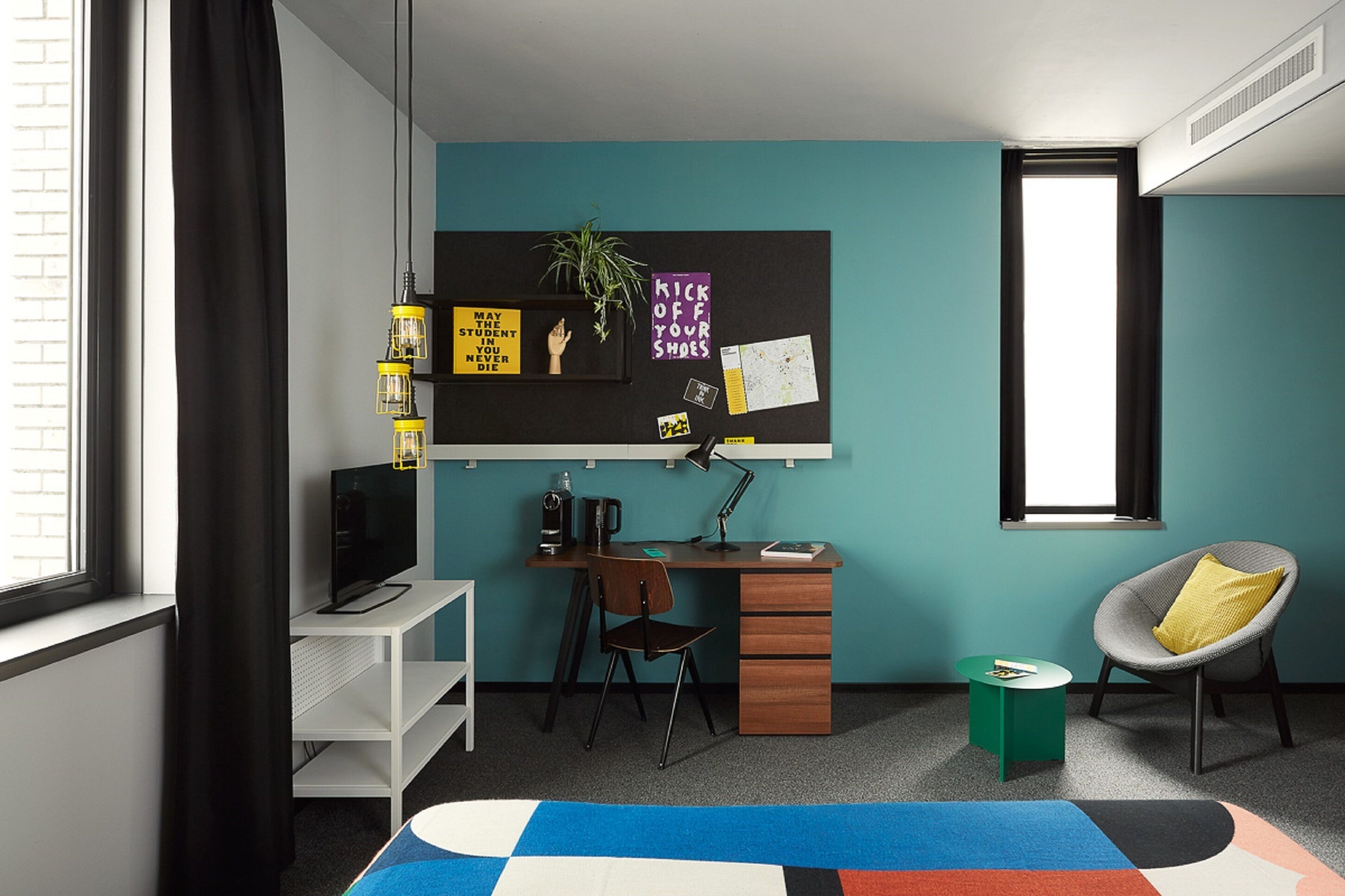 1 bedroom, desk, free wifi, bed sheets