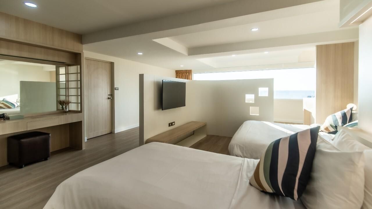 Family Room, Sea View | Minibar, free WiFi