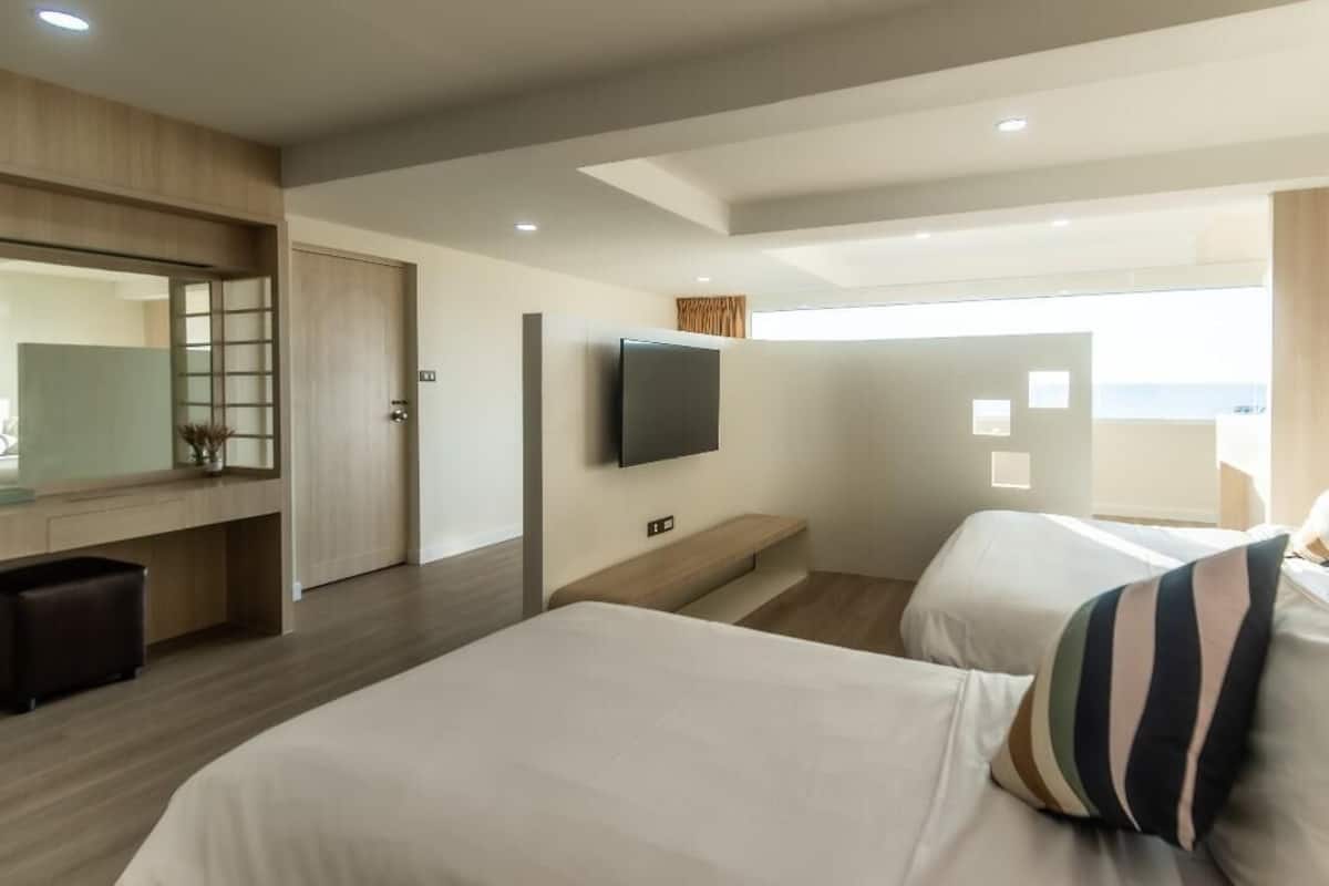 Family Room, Sea View | Minibar, free WiFi