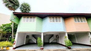 Standard Town Home | Exterior - Bangsaen Villa Hotel (Chonburi)