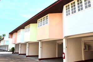 Classic Studio | Exterior